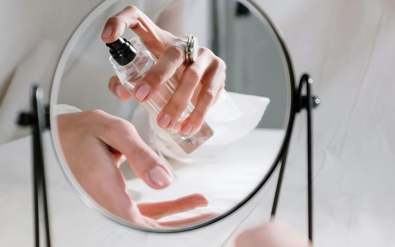 9.What are the 5 stages of fragrance & how to describe fragrance 2(1)