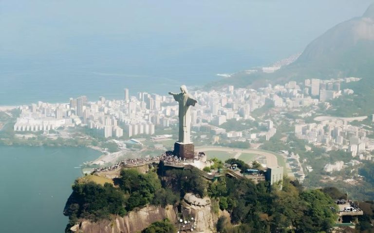 11.What Is The Number One Perfume In Brazil 1(1)