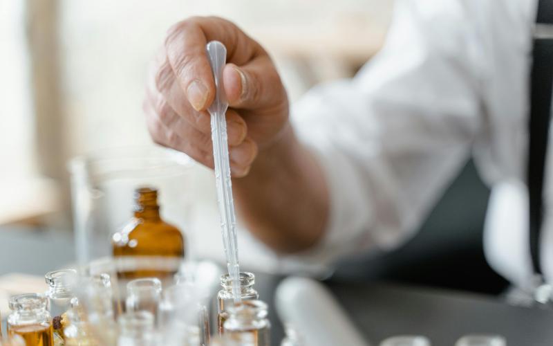 25.What Are Aldehydes and How Are They Used In Perfumery 3